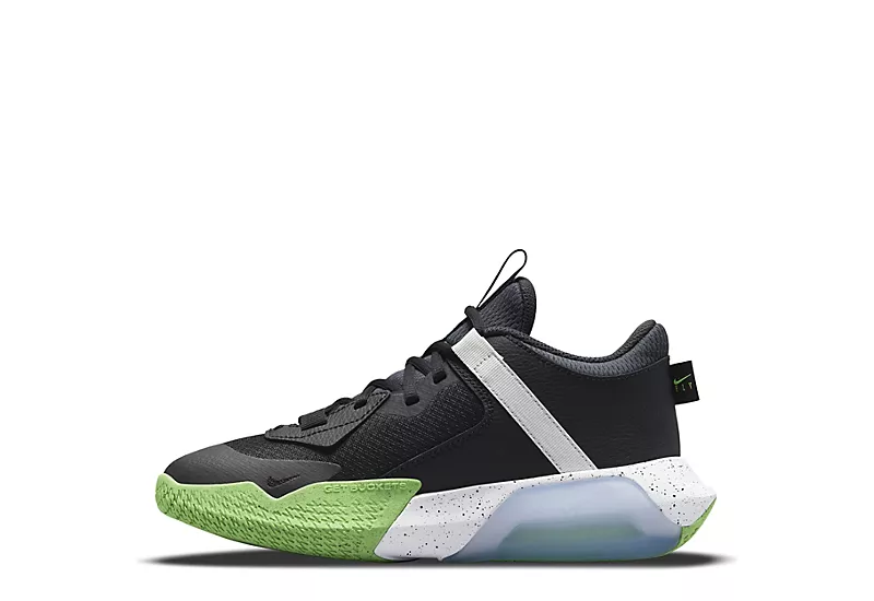 Nike Boys Air Zoom Crossover Basketball Shoe - Black 3 Nike Boys Air Zoom Crossover Basketball Shoe - Black - Image 3