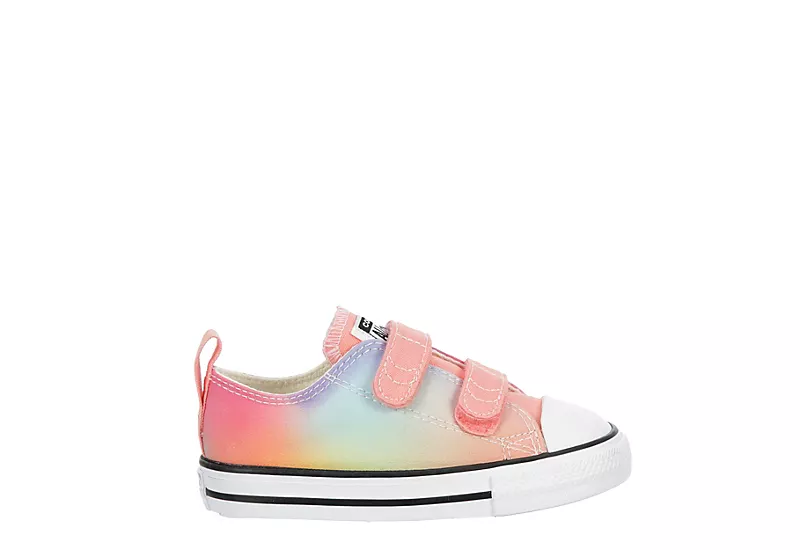 Converse Girls Infant Chuck Taylor All Star Low Sneaker - Pink 2 Converse Girls Infant Chuck Taylor All Star Low Sneaker - Pink - Image 2