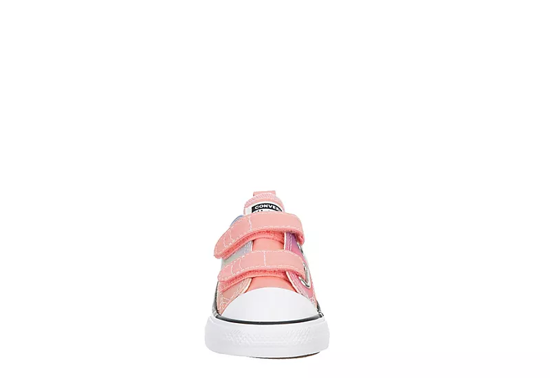 Converse Girls Infant Chuck Taylor All Star Low Sneaker - Pink 3 Converse Girls Infant Chuck Taylor All Star Low Sneaker - Pink - Image 3