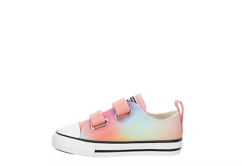 Converse Girls Infant Chuck Taylor All Star Low Sneaker - Pink 4 Converse Girls Infant Chuck Taylor All Star Low Sneaker - Pink - Image 4